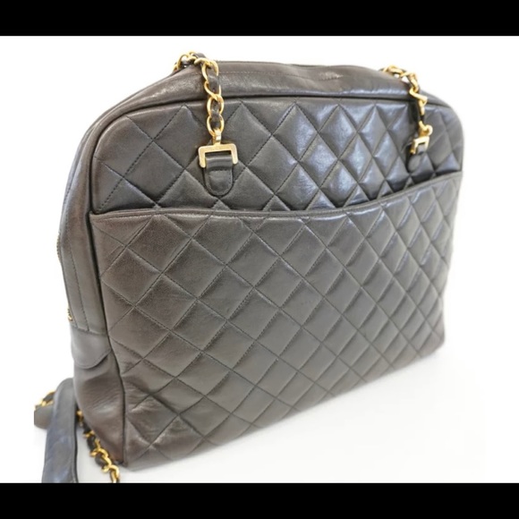 Authentic CHANEL quilted black lambskin tote - Picture 12 of 14